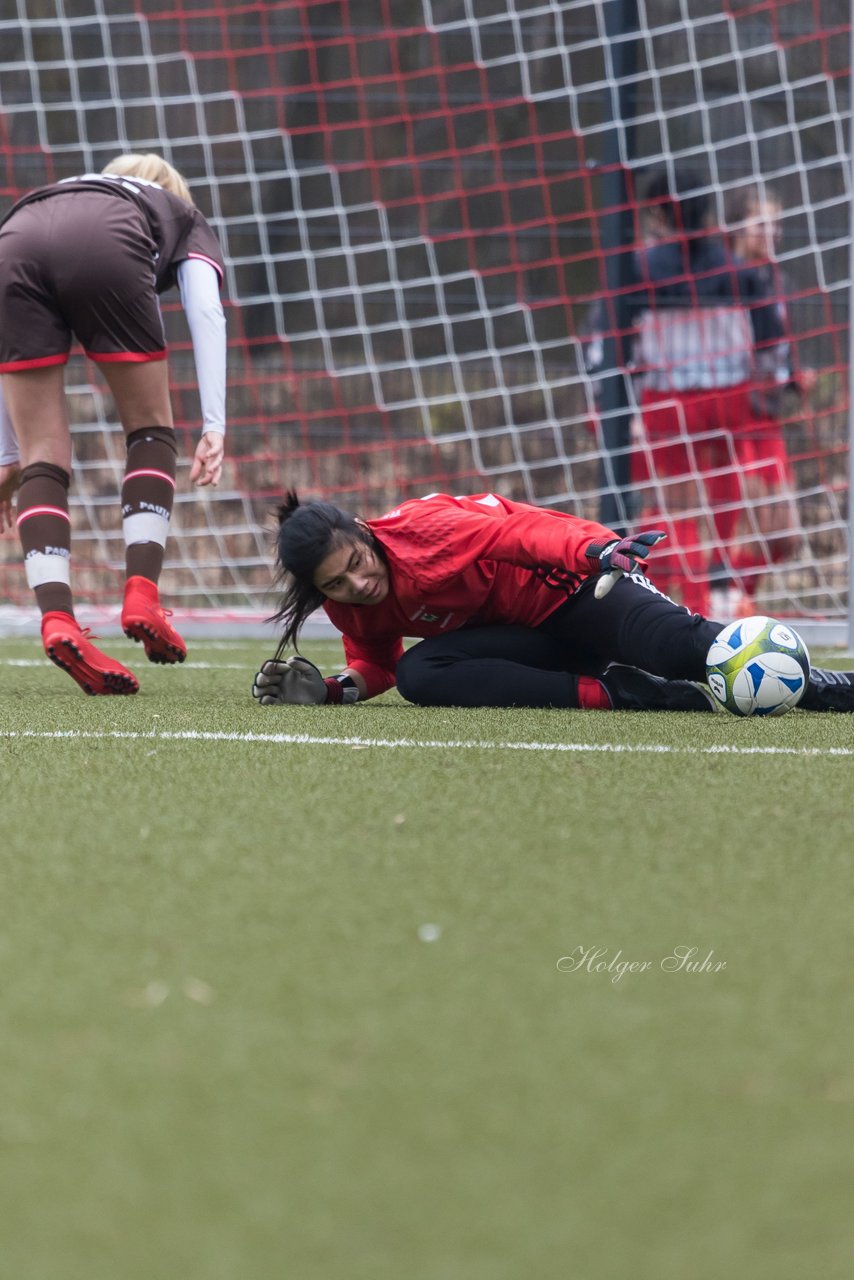 Bild 331 - B-Juniorinnen Walddoerfer - St.Pauli : Ergebnis: 4:1